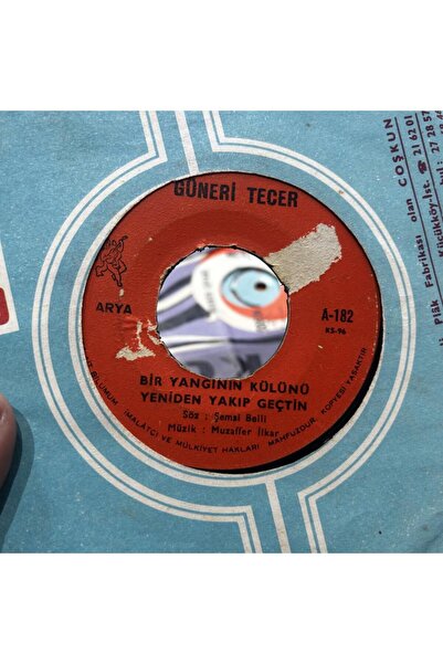 - Güneri Tecer – O Güzelim Yıllarım / Bir Yangının Külünü Yeniden Yakıp Geçtin