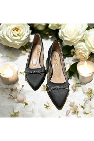 Lion Satin Square Heel Stone Sitiletto