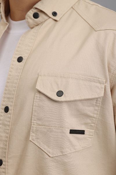 Oyga Ανδρικό μπεζ Slim Fit Slim Fit Βαμβακερό τζιν πουκάμισο με διπλή τσέπη