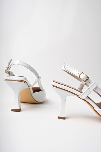 moun shoes Women's White Patent Leather Pointed Heeled Shoes with Thin Buckle