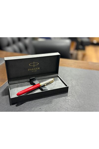 Parker 51 Premium Kırmızı GT Altın Tasarımlı Dolma Kalem