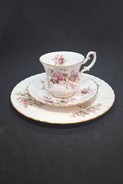 Royal Albert Antique Lavender Rose Bone China Double Size Coffee Cup 3 Pieces 180 ml