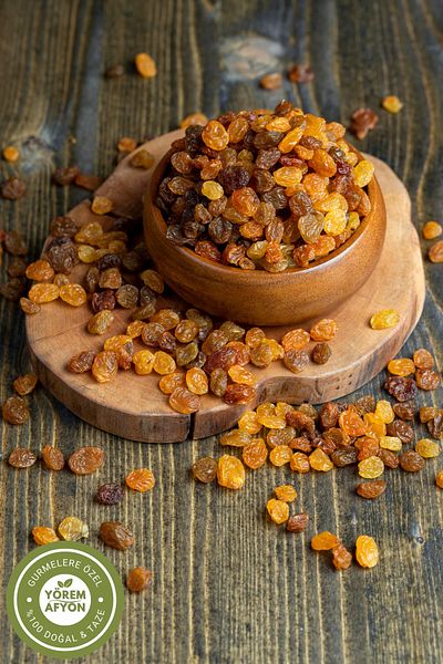 Gülçehre حجم مزدوج من Manisa - لون نابض بالحياة بدون بذور عنب أصفر مجفف {vitis Vinifera} |   400 جرام