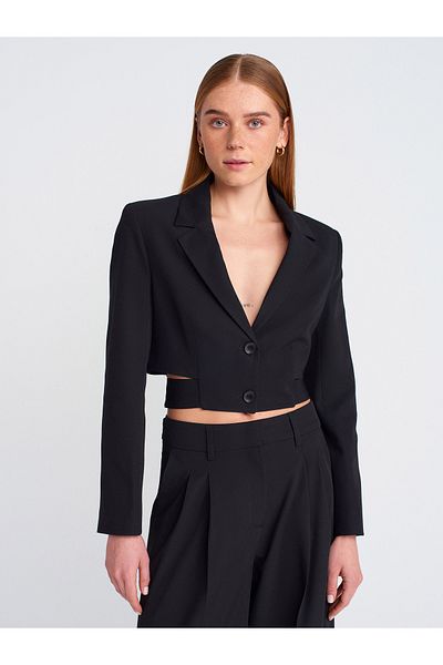 Dilvin 60760 Buckle Detailed Crop Blazer-Black