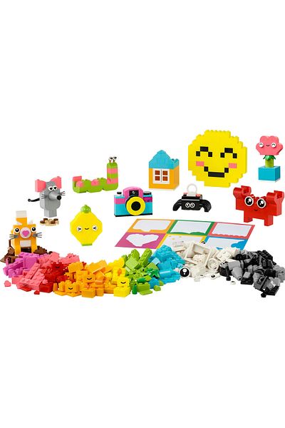 LEGO ®   مجموعة بناء الألعاب الكلاسيكية الإبداعية Happy Box 11042 - للأعمار من 5 سنوات فما فوق (680 قطعة)