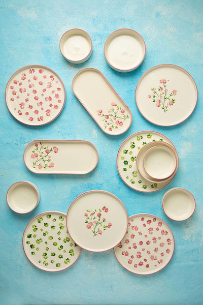 Kevin Seramik 14-Piece 6-Person Berthe Floral Designed Stackable Breakfast Set & Breakfast Set