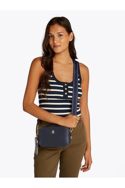 Tommy Hilfiger Dámská crossbody kabelka TH DISTINCT CAMERA BAG MONO