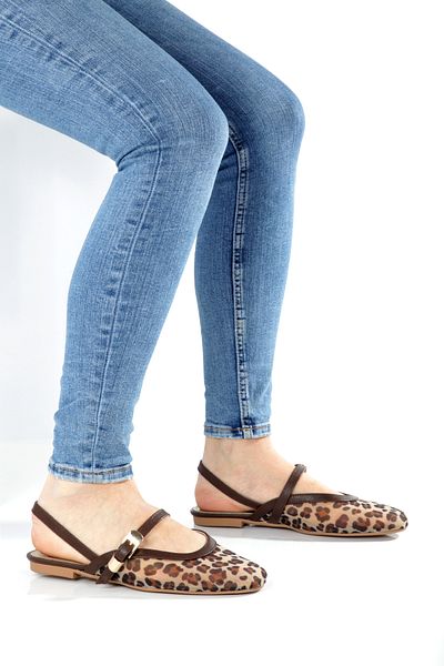 UĞURÖKÇE BALERINI DE FEMEI CU MODEL DE LEOPARD DESCHIS LA SPATE