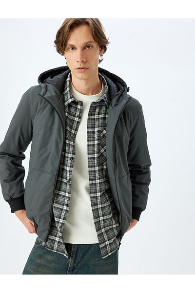Koton Εποχιακό μπουφάν με φερμουάρ Slim Fit