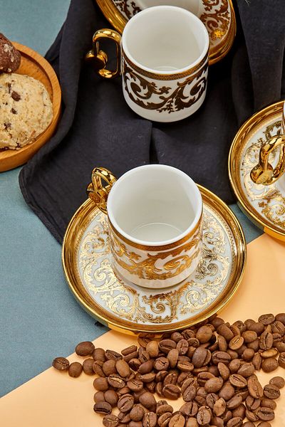 Cooker Luxurious Set of 6 Gold Gilded Porcelain Coffee Cups – Stylish & Special Presentation & Gift