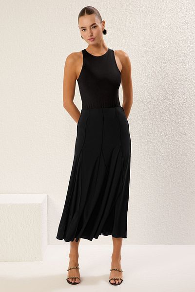 Trendyol Collection Schwarzer Godeli Stretch-Maxi-Strickrock mit Nahtdetails TWOAW25ET00156
