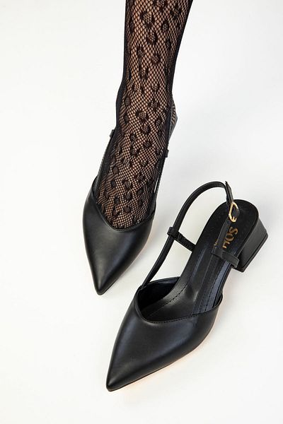 SOHO Schwarze klassische Damenschuhe mit Absatz 20286
