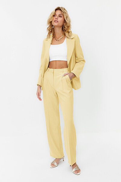 Trendyol Collection Limited Edition Yellow Straight Cut Pleated Pants Twoaw23Pl00401