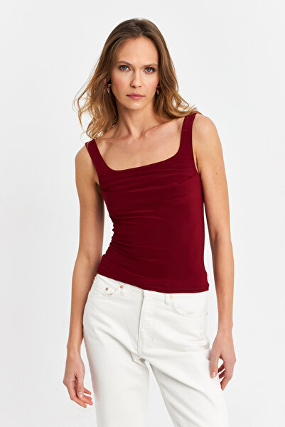 Cool & Sexy Burgundy Laced Collar Women's Undershirt - Gç199