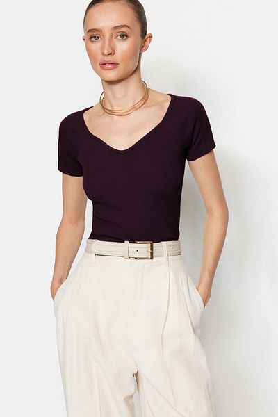 Trendyol Collection Εύκαμπτη βαμβακερή μπλούζα δαμάσκηνου - Καθισμένη στο σώμα, TWOSS21BZ0579