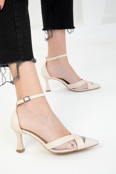 SOHO Beigefarbene klassische Damenschuhe mit Absatz 20303