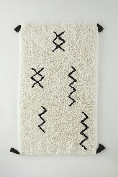 Trendyol Collection Detaillierte gemusterte Einzelbadematte mit Quasten, 60 x 100 cm, TPHSS25BPS00014