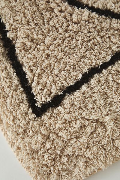 Trendyol Collection Detaillierte gemusterte Einzelbadematte mit Quasten, 60 x 100 cm, TPHSS25BPS00015