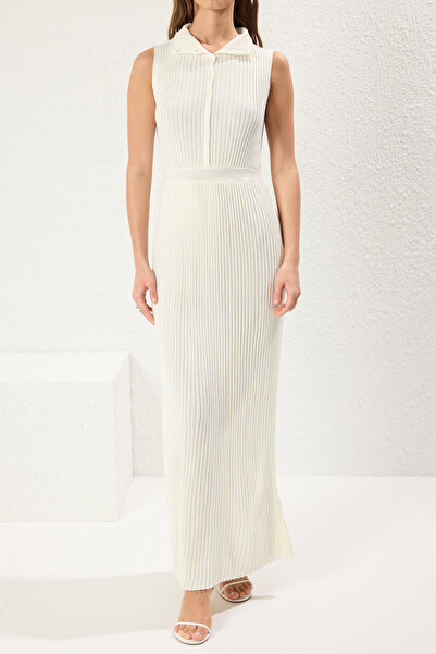 Trendyol Collection Kostice Rovný Pravidelný pas Pásek Detailní Žebrovaný úplet Šaty Twoss25El00487