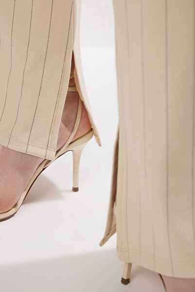 Trendyol Curve Beige Colorful Stylish Sleep Set