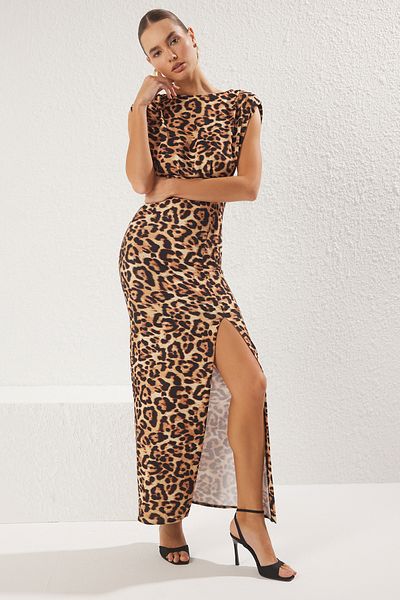Trendyol Collection Πολύχρωμο ίσιο ίσιο φόρεμα με επένδυση Finike Maxi βραδινό φόρεμα & φόρεμα επιστροφής στο σπίτι