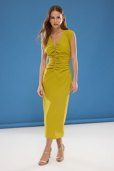 Trendyol Collection Λιπαρό πράσινο απλό σώμα που αγκαλιάζει μίντι υφαντό φόρεμα TWOSS25EL00120