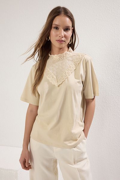 Trendyol Collection Μπλούζα με γιακά με κέντημα από βαμβάκι - TWOSS23BZ00879