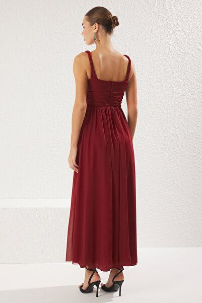 Trendyol Collection Βραδινό φόρεμα με μπορντό τούλι πλεκτό Maxi Chic TPRSS25AE00096