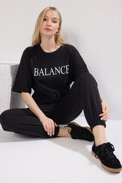 Trendyol Collection Slogan Printed Black Knitted T-Shirt and Pants Set - Twoss25Au00098