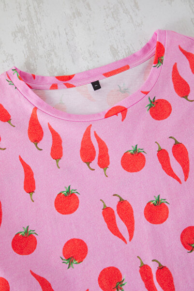 Trendyol Curve Sada pleteného pyžama se vzorem růžového pepře TBBSS24AI00025