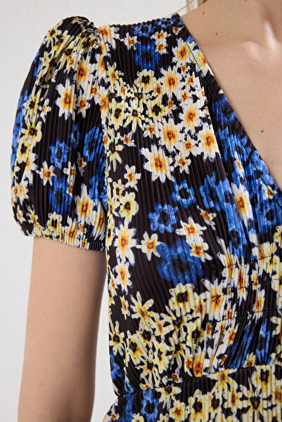 Trendyol Collection Μίντι πλεκτό φόρεμα Indigo Floral Πλισέ Shift TWOSS25EL00087