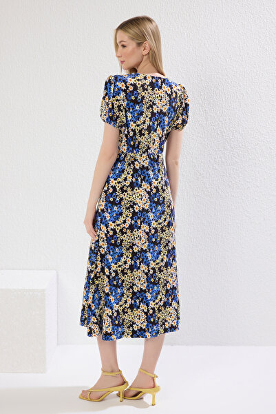 Trendyol Collection Μίντι πλεκτό φόρεμα Indigo Floral Πλισέ Shift TWOSS25EL00087