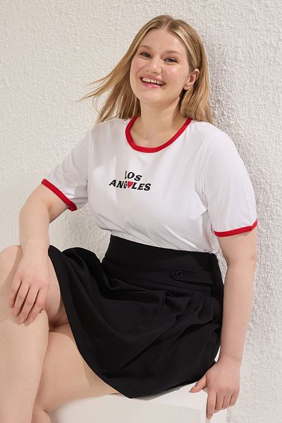 Trendyol Curve White - Color