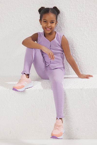 TRENDYOLKIDS Fliederfarbenes, einfarbiges Strick-Unterteil-Oberteil-Set TKDSS25AU00030