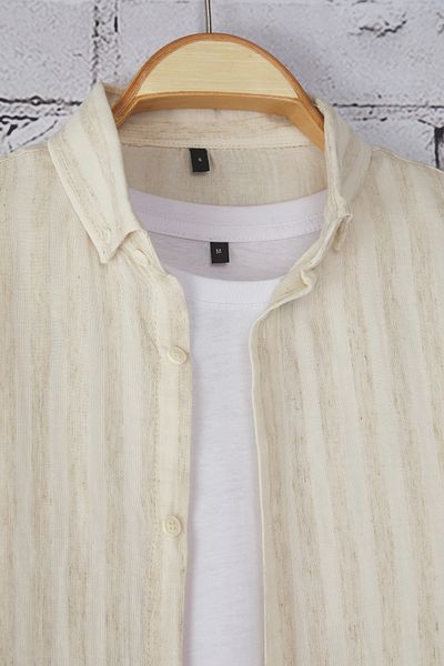 Edit by Trendyol Beigefarbenes, gestreiftes, atmungsaktives Baumwoll-Musselin-Hemd TMNSS25GO00015