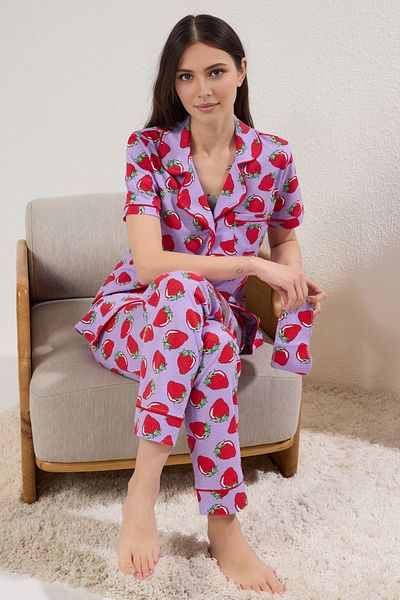 Trendyol Collection Sada pleteného pyžama z jednoho žerzeje s fialovým potiskem THMSS21PT0784