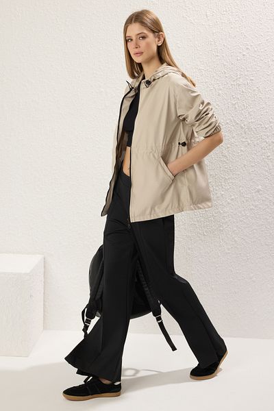 Trendyol Collection Stone Relaxed Regenmantel und Windjacke