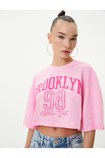 Koton Μπλουζάκι με εμπριμέ Crop, άνετο και κοντό μανίκι, βαμβακερό λαιμόκοψη