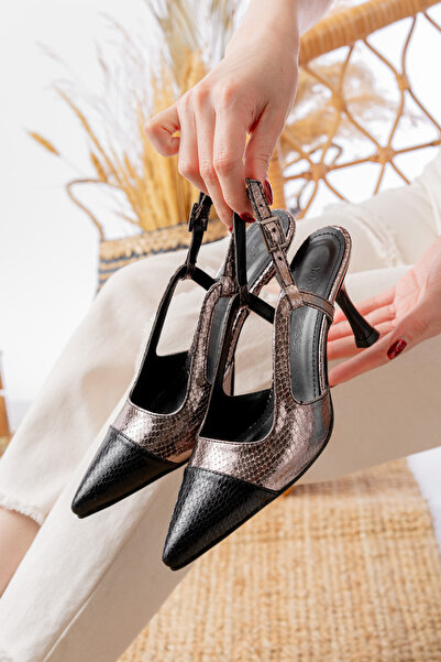 marinarosse Women's Estella Platinum Metal Detailed Stiletto