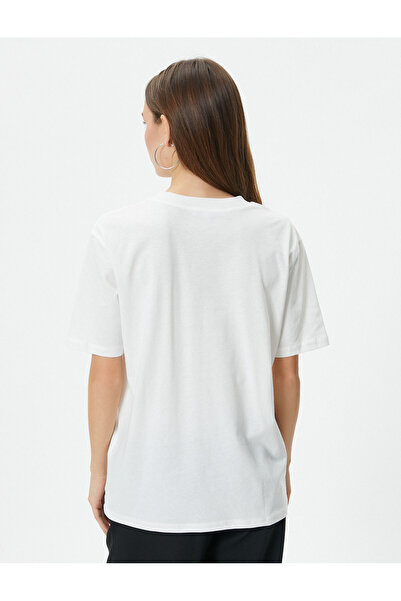 Koton Potištěné tričko s krátkým rukávem a výstřihem z bavlny s hudebním motivem