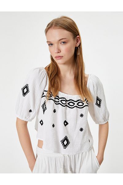Koton Μπλούζα με κέντημα U-Neck Crop - Μπαλόνι μανίκι, κοντό μανίκι