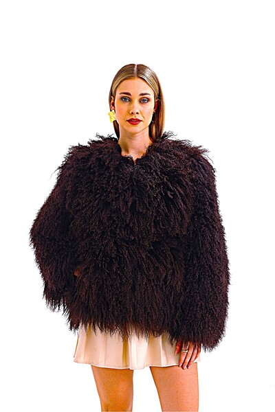 nero leather fur سترة نسائية من الفرو المجعد على الطراز التبتي البني