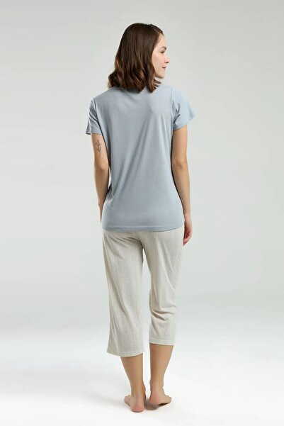 Arnetta V YAKA YUMUŞAK DOKULU KISA KOLLU KADIN KAPRİ PİJAMA TAKIM