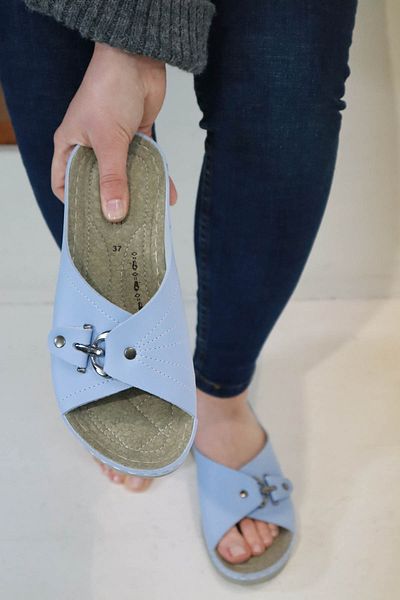 sermoda Baby Blue - Papuci sport pentru femei, moale și ușoare, cu talpă groasă și cataramă