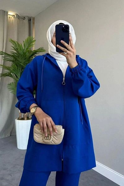 MODA TAY Double Suit with Kangaroo Pockets