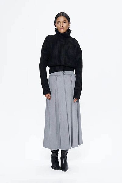 Quzu Women's Gray Skirt - 410287   Model