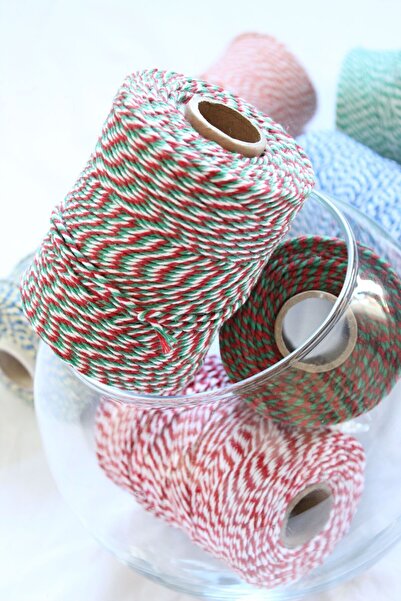 Akduman İplik 200 Mt Kırmızı-beyaz Hediye Paketleme Ipi 200 gr