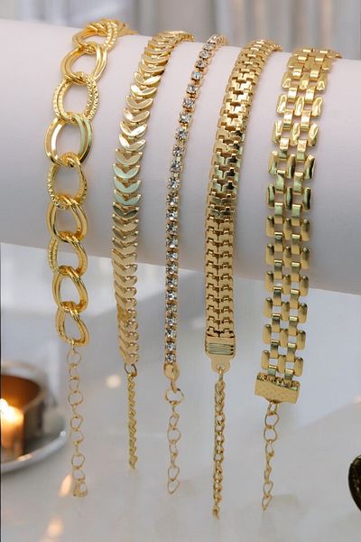 TAKIPORT 5-Piece Women's Gold Color Bracelet Set Suitable for Any Wrist