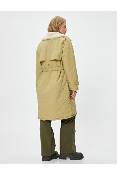 Koton Μακρύ παλτό με καπιτονέ γιακά από ψεύτικη γούνα Εσωτερική τσέπη με βελούδινη επένδυση ζώνης