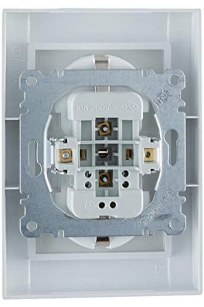 STOREMAX White 646268   Double Grounded Socket